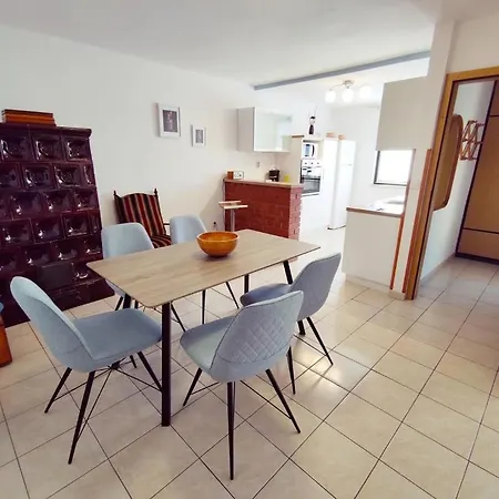 Apartment Jela *